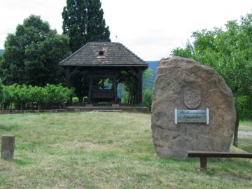 Gedenkstein zur Flurbereinigung