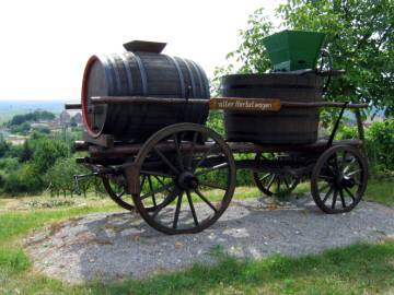 Alter Herbstwagen
